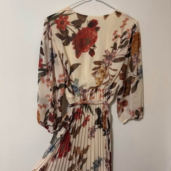 Tribal Femme Floral Flowy Maxi Dress - Picture 7 of 8